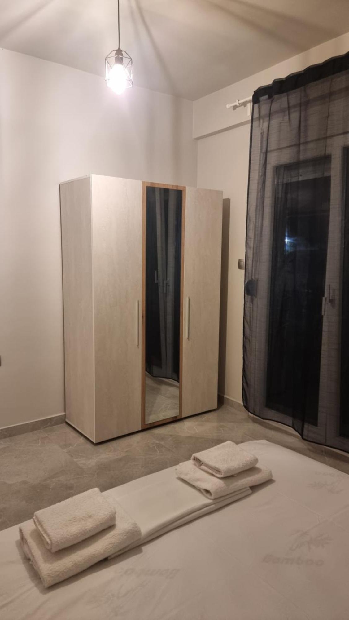 Seaside Luxury Suites By Sarigianni Paralía Eksteriør bilde